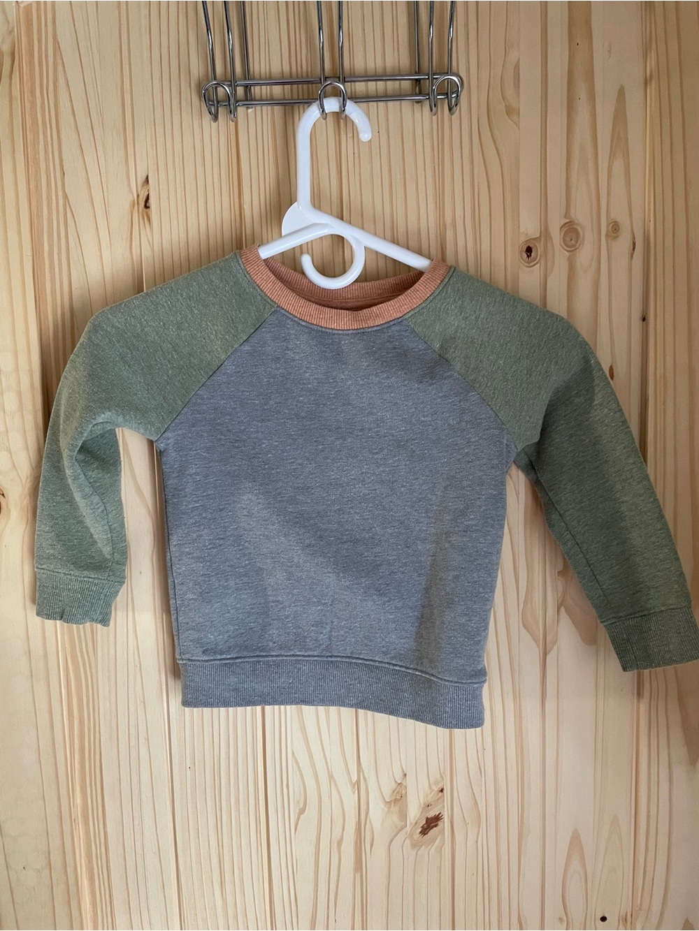 Cat & Jack Two-Tone Raglan Sweatshirt in Gray, Green & Tan